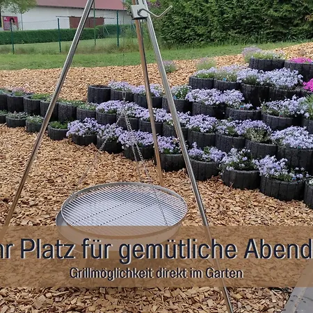 شقة Hoeckelheim - Blaue Lagune - Neu, Modern & Geraeumig - 100 Qm - 3 Schlafzimmer - Bis 6 Gaeste, Babies Reisen Gratis - Garten, Grill & Terrasse - Fussbodenheizung - Smart-tv - Kueche Mit Backofen, Spuelmaschine & Toaster - Nahe Goettin